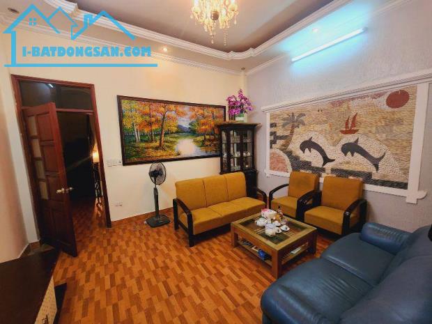 Phân lô Chùa Láng,sát phố, 2 thoáng,Ô tô, KD đỉnh,51m 4 tầng 4.6m mặt,Giá 15 tỷ 0796193699 - 2