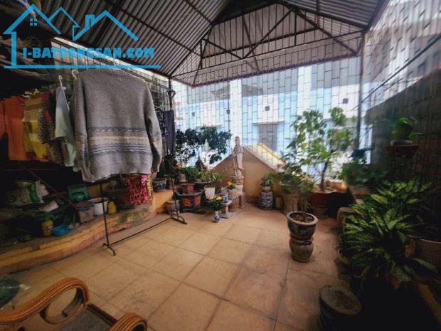 Phân lô Chùa Láng,sát phố, 2 thoáng,Ô tô, KD đỉnh,51m 4 tầng 4.6m mặt,Giá 15 tỷ 0796193699 - 4