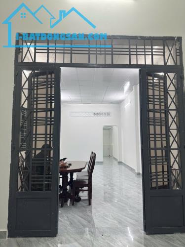 Tân Hưng Thuận ,Quận 12 , 77.5m², trên 4 tỷ ,nhà đẹp, mới ,dọn vô ở ngay
