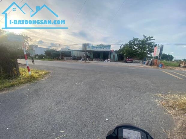 500m2 đất thổ cư, khu vực đông dân cư, chợ sầm uất, có ngân hàng