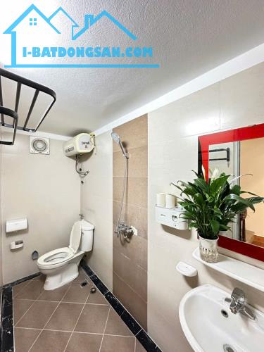 CHỦ GIẢM THÊM 80 TRIỆU TRUNG TÂM HOÀNG MAI, FULL NỘI THẤT, Ô TÔ ĐỖ CỬA, 5 TẦNG HIỆN ĐẠI