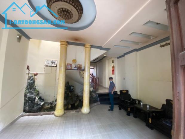 Giảm chào 300tr - Giá mới 5 tỷ, - ĐƯỜNG 8M XE HƠI TRÁNH THÔNG - KO LỘ GIỚI - NẰM CẠNH AOE - 1