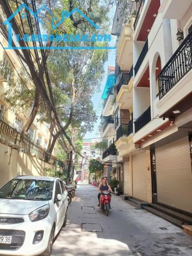 Bán nhà phố Trần Khát Chân 67/80m2, xây dựng kiên cố, mặt tiền 4,2m2 - 4