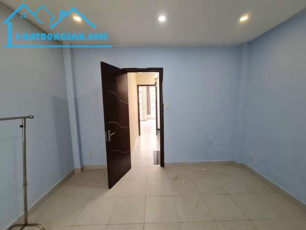 CHỦ GỬI CẦN BÁN GẤP NHÀ HẺM ÔTÔ 55m²-2tỷ150(TL) Đ. Bùi Minh Trực, P.5, Quận 8 sổ sẵn  - Nh - 1
