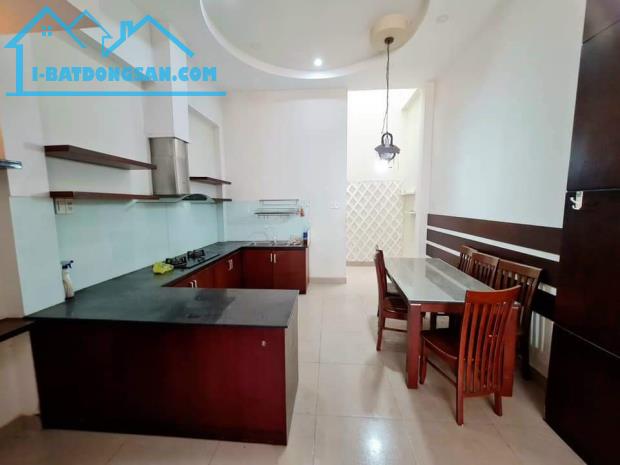 CHỦ GỬI CẦN BÁN GẤP NHÀ HẺM ÔTÔ 55m²-2tỷ150(TL) Đ. Bùi Minh Trực, P.5, Quận 8 sổ sẵn  - Nh - 4