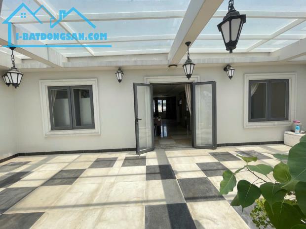 BÁN GẤP NHÀ HÀNG 8 TẦNG MẶT TIỀN SƯ VẠN HẠNH, Q10 -1200M2 SÀN, PCCC ĐẠT CHUẨN,74 TỶ