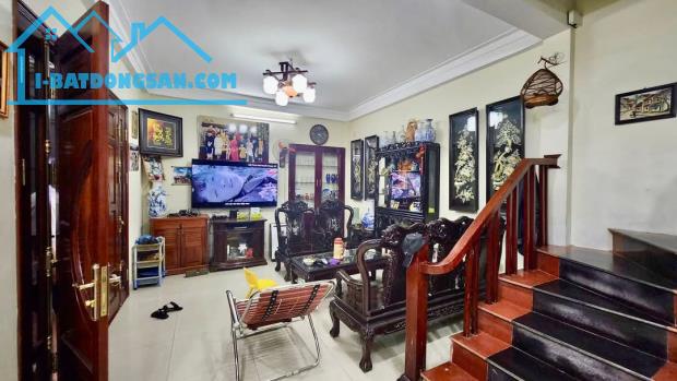 NHÀ: QUAN NHÂN - THANH XUÂN. +DT:58M2 X 5T X 9.5M.MT.