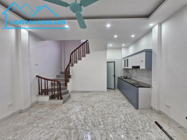 BAN NHÀ đường An Thắng - NGÕ THÔNG - NHÀ MỚI 32m2 - 4 tỷ