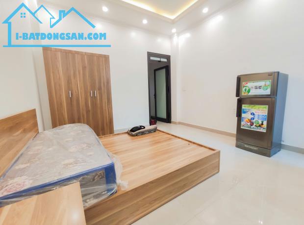 Cho thuê phòng khép kín tại Đường Hùng Vương,Hồng Bàng,Hải Phòng diện tích 28m2 giá 3,8 Tr - 4