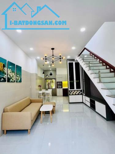 Gần chợ Vườn Lài ngã tư ga hẻm ô tô nhà ngon vào ở ngay nhìn là thích - 1