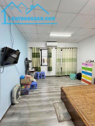 Nhà rộng hẻm 1 trục, gần Cầu Vượt Hoàng Hoa Thám, 6.15 tỷ - 4