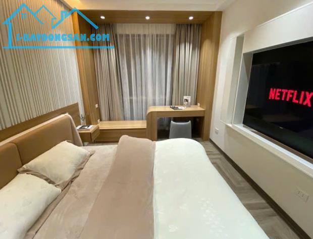 NHÀ ĐẸP THANG MÁY - FULL NỘI THẤT BÀN GIAO. Giá Bán : 8.9 TỶ - 3
