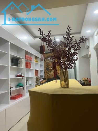 Bán nhà quận 10, đường Tô Hiến Thành, 49m2, 4 tầng, hẻm 4m, sát mặt tiền 8.5 tỷ - 2
