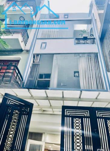 Bình Thạnh Chỉ 9.5 tỷ sở hữu nhà Hẻm Xe Hơi 82m², 3 Tầng – Khu dân trí cao, SHR Vuông A4.