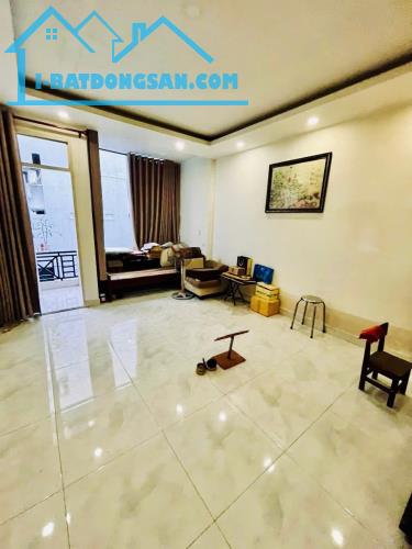 Bình Thạnh Chỉ 9.5 tỷ sở hữu nhà Hẻm Xe Hơi 82m², 3 Tầng – Khu dân trí cao, SHR Vuông A4. - 2