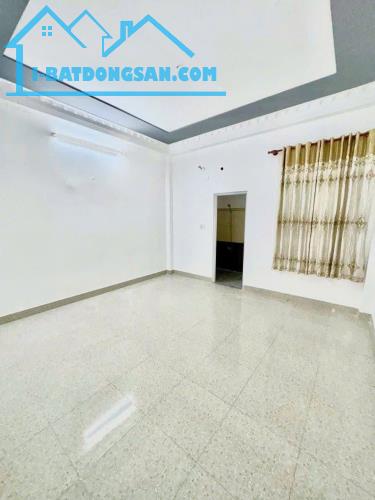 NHÀ MẶT TIỀN KINH DOANH  (4.5x20) MT HIỆP THÀNH 07, QUẬN 12 GIÁ TỐT - 2