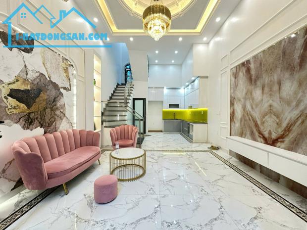 Bán gấp nhà  Chùa Hàng, Trần Nguyên Hãn, Lê Chân, HP. 3,15 tỷ, 48m2, 3 tầng.