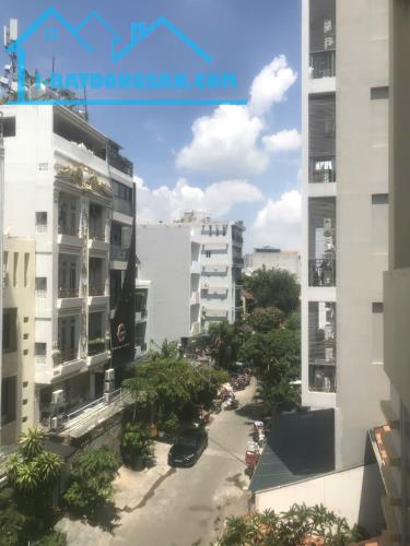 Bán nhà mặt tiền khu Lâm Văn Bền Quận 7
6 lầu , thang máy 80m2, 5PN  chỉ 17,8 tỷ