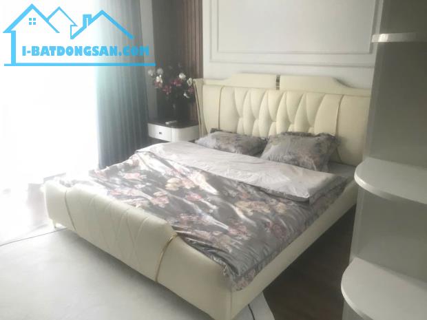 Bán nhà mặt tiền khu Lâm Văn Bền Quận 7
6 lầu , thang máy 80m2, 5PN  chỉ 17,8 tỷ - 3