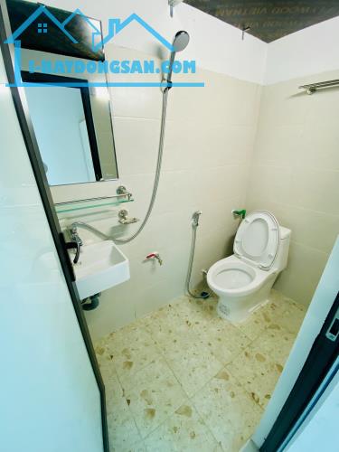 Nhà mới 100%, full đồ, rất đẹp cần cho thuê tại kđt Geleximco, Lê Trọng Tấn. - 3