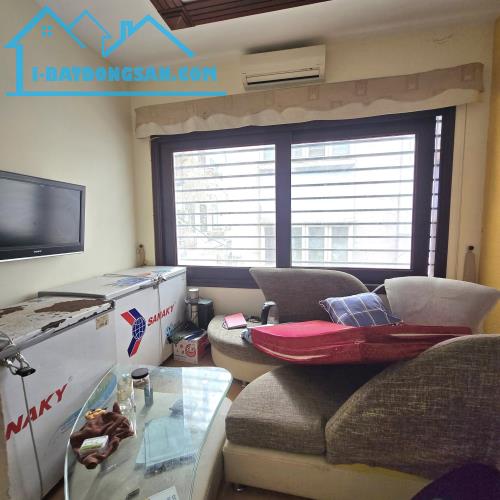 (PHÂN LÔ) Bán nhà phân lô Nguyễn Khang 40mx5T oto tránh kinh doanh VP 12 tỷ sổ vuông Cầu g