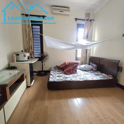 (PHÂN LÔ) Bán nhà phân lô Nguyễn Khang 40mx5T oto tránh kinh doanh VP 12 tỷ sổ vuông Cầu g - 1
