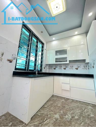 Bán nhà Khúc Thừa Dụ, Vĩnh Niệm, Lê Chân, Hải Phòng. 4 tầng, 40m2, 3,65 tỷ. Ngang 6,7m, t2 - 4
