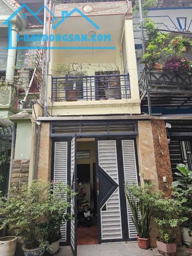 BÁN NHÀ GIA THỤY - 72M² - 3 TẦNG - Ô TÔ TRÁNH - NGÕ THÔNG NÔNG - 13.4 TỶ (TL) - 2