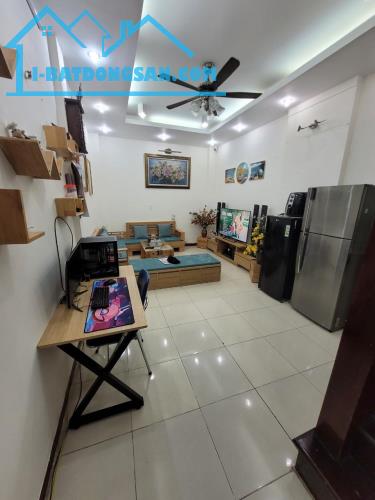 💥 Bán Nhà -Khâm Thiên -4,5tỷ , Ngõ 32 ,Dt 41m2 Mặt - 2