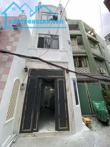 Nhà Đường Ngô Gia Tự Phường 4 Quận 10.