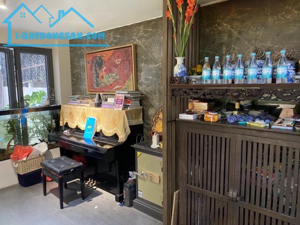 BÁN NHÀ -PHỐ HỒ ĐẮC DI- ĐỐNG ĐA-GẦN HỒ-52M2- Ô TÔ VÀO CỬA-GIÁ CHỈ 15 TỶ - 1