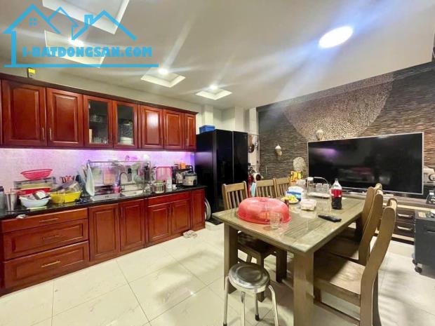 Bán gấp nhà đẹp khu VIP Cư Xá Lữ Gia Quận 11, giá chỉ 15.5 tỷ, TL