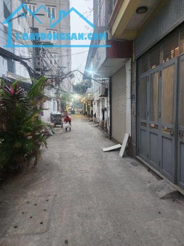 (SỔ VUÔNG) Bán nhà mặt ngõ chùa Láng 50mx4T MT 4.6m 10 tỷ kinh doanh ở suống oto đỗ Đống Đ - 3