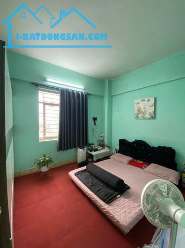 Bán chung cư Việt Hưng-Long Biên-77m 2n1wc-tầng trung căn góc-sẵn sổ giao dịch-giá 3.3 tỷ - 3
