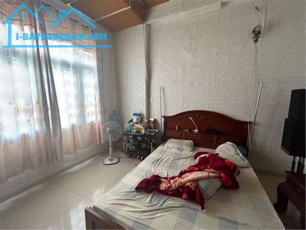 BT3- BIỆT THỰ BÌNH TÂN SIÊU ĐẸP NGANG 9M – VỊ TRÍ GIÁP 3 QUẬN – HẺM XE TẢI TRÁNH – 4 TẦNG - 2