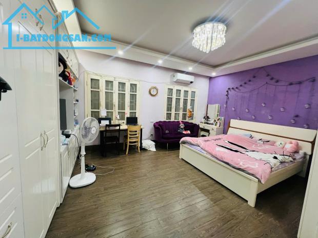 BÁN NHÀ 5 TẦNG PHỐ ĐỘI CẤN, 42M GIÁ NHỈNH 8 TỶ, AN SINH TUYỆT VỜI