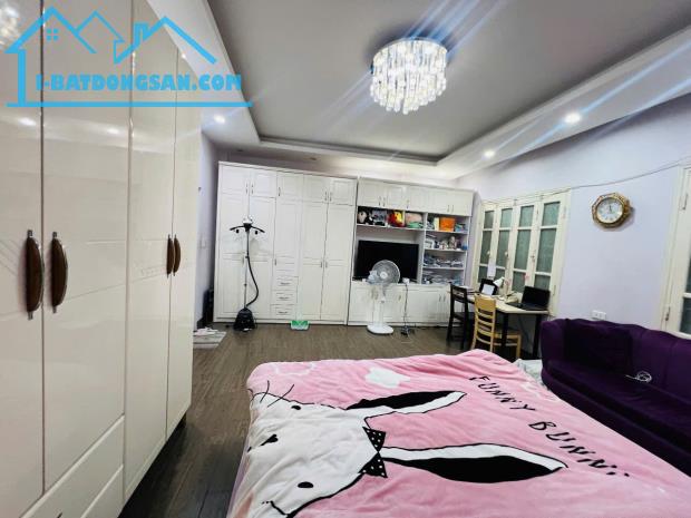 BÁN NHÀ 5 TẦNG PHỐ ĐỘI CẤN, 42M GIÁ NHỈNH 8 TỶ, AN SINH TUYỆT VỜI - 1