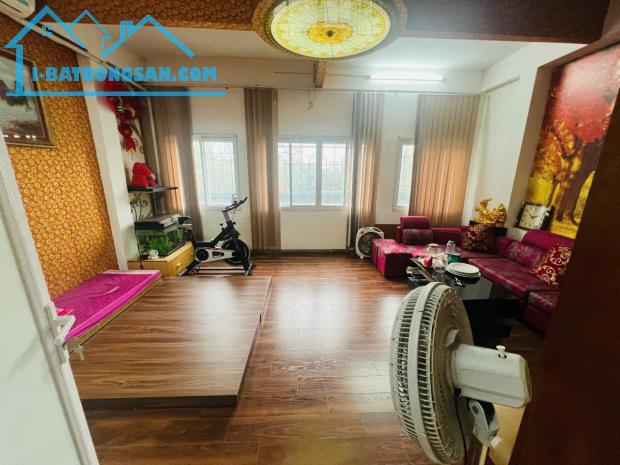 BÁN NHÀ 5 TẦNG PHỐ ĐỘI CẤN, 42M GIÁ NHỈNH 8 TỶ, AN SINH TUYỆT VỜI - 2