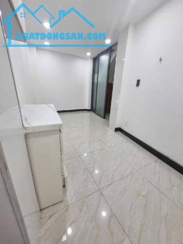 GẤP DỮ LẮM! BÁN NHÀ CMT8 4 TẦNG - NỞ HẬU CHỈ 6 TỶ 999 - CHÍNH CHỦ - 4