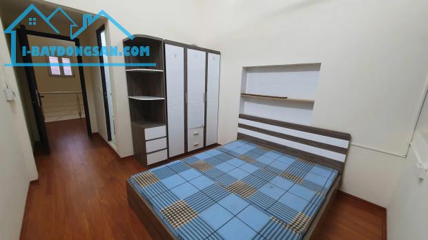 KIM MÃ - NHÀ ĐẸP Ở LUÔN - GẦN PHỐ - NGÕ NÔNG - GIÁ HỢP LÍ - 30M² NHỈNH 5 TỈ - 5