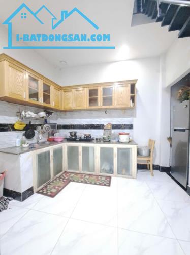 Bán nhà 2 Tầng Đông Hòa,SHR,đường xe hơi phà phà,giá cực kì rẻ - 4
