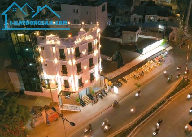 TOÀ NHÀ 5 TẦNG MT PHẠM VĂN ĐỒNG 90m2 - THU NHẬP HƠN 1 TỶ/NĂM - GIÁ 25.9T - 1