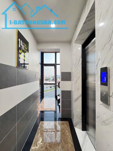 TOÀ NHÀ 5 TẦNG MT PHẠM VĂN ĐỒNG 90m2 - THU NHẬP HƠN 1 TỶ/NĂM - GIÁ 25.9T - 2