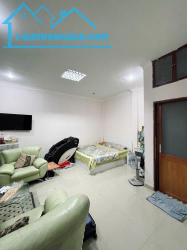 Bán nhà Mặt tiền 3 tầng đường Hoàng Xuân Nhị , Tân Phú  nhỉnh 7 tỷ - 2