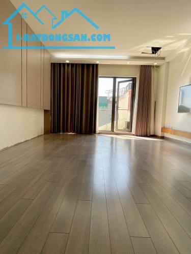 Bán nhà mặt phố hàng hiếm tại Đống Đa, 55 tỷ, 95m2, 7 tầng thang máy, kinh doanh - 2