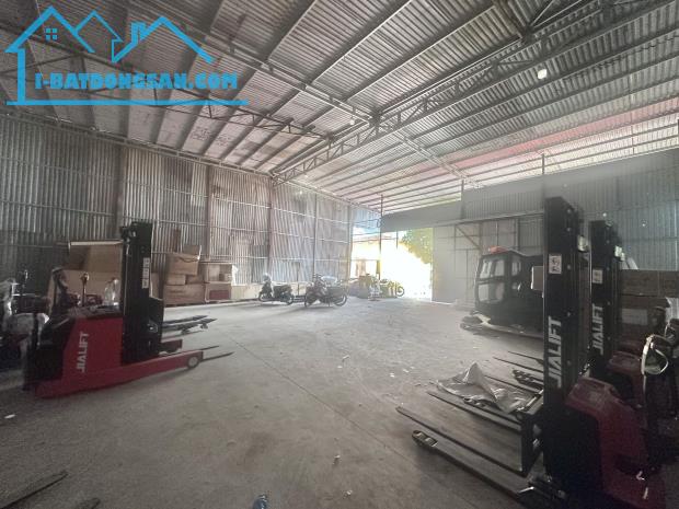 200m kho xưởng gần cụm công nghiệp Ngọc Hồi, container đỗ, giá 80k/m - 2