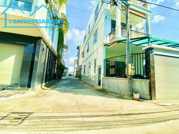 Bán lô đất biệt thự 288m2 ngay dự án Sun Group-P.Hiệp Hòa, SHR thổ cư, đường nhựa 2 ôtô né - 1