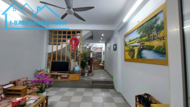 Nhà Xuân Thủy, Cầu Giấy. 52mx4; MT 4.8; Giá 12.9 tỷ