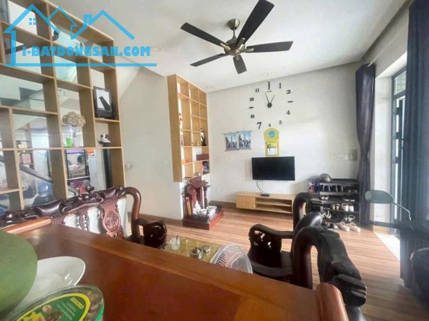 bán nhà long trường quận 9, DT 54M2, NỘI THẤT ĐẸP,  giá siêu tốt, chỉ 4tỷ6 còn bớt. - 2