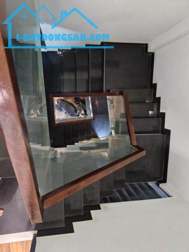 bán nhà long trường quận 9, DT 54M2, NỘI THẤT ĐẸP,  giá siêu tốt, chỉ 4tỷ6 còn bớt. - 3